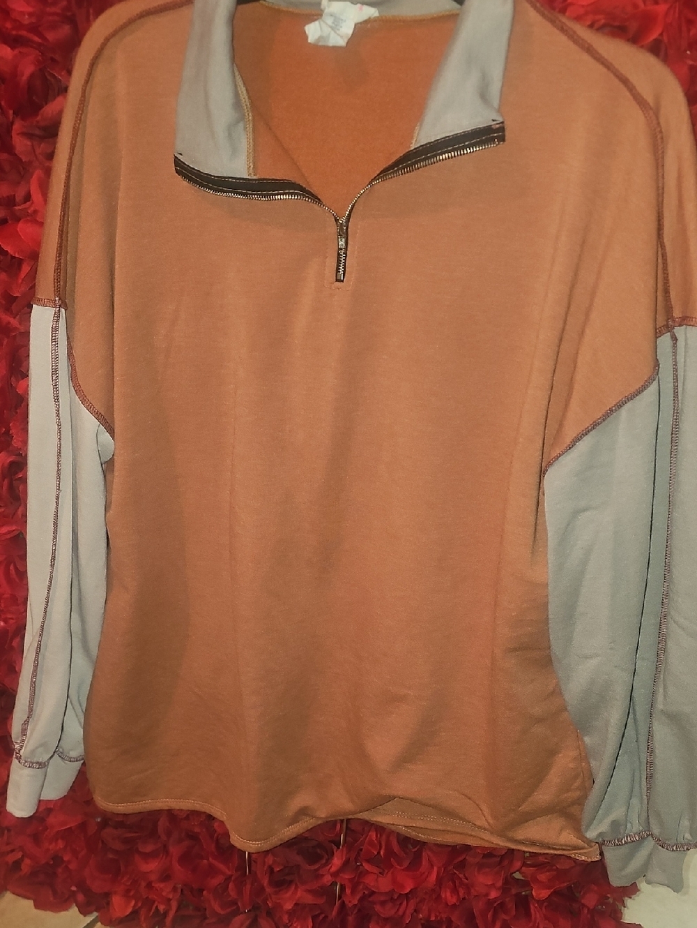 BIBI Two-Tone Quarter-Zip Pullover in Rust and Light Tan Size Xlarge